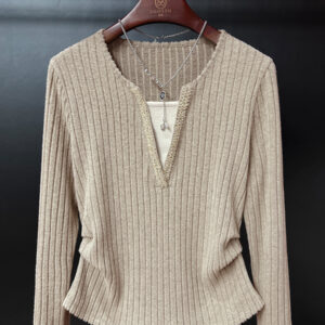 Spring Long-Sleeved Knit Sweater With V-neck Design