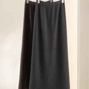 Back-Slit Bodycon Skirt